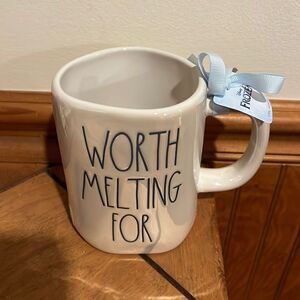 NWT Rae Dunn Disney Frozen mug